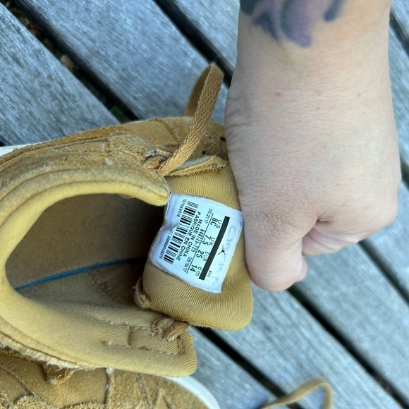 Jordan Retro 1 Mid BP Golden Harvest/Sail‎ Youth Size 8C - Picture 7 of 8